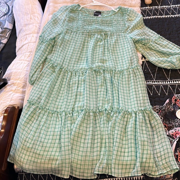 Green plaid sundress - Picture 1 of 4